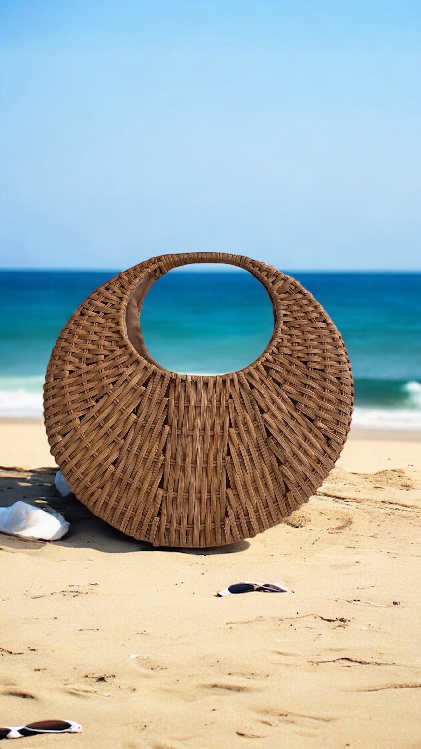 Coastal Circle Natural Straw Bag